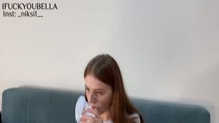 ifuckyouBella - Hot girl came to a friend to do an essa